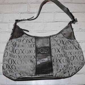 🤍 XOXO Logo Shoulder Bag · 9x16" Y2K